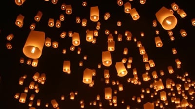yi peng chiang mai lantern festival