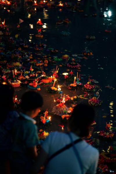yi peng chiang mai lantern festival