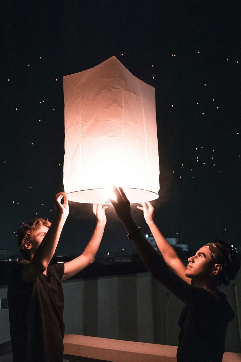 Yi Peng and Loy Krathong: Thailand's Twin Festivals of Light image 2